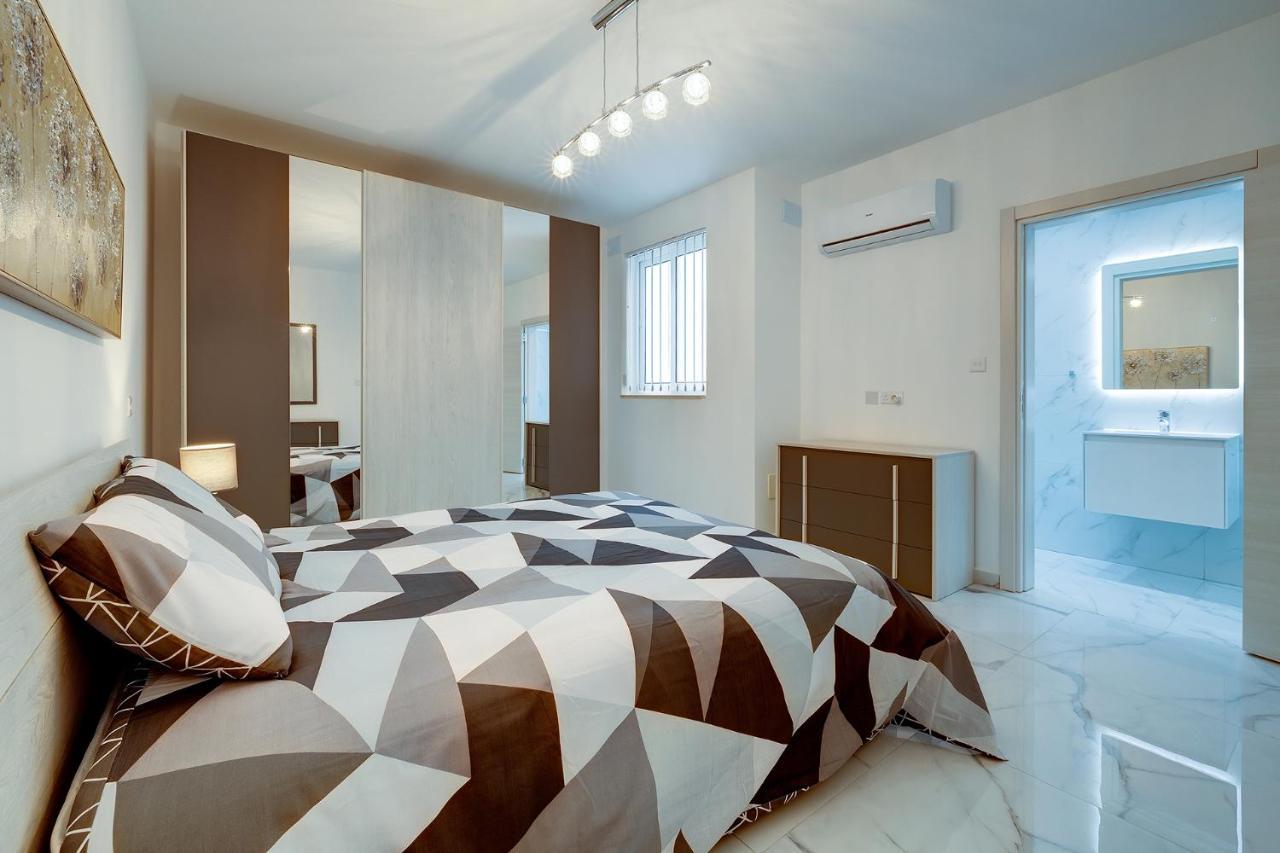 Stylish 2Br Apartment In Central St Julians Saint Julian's Exteriér fotografie