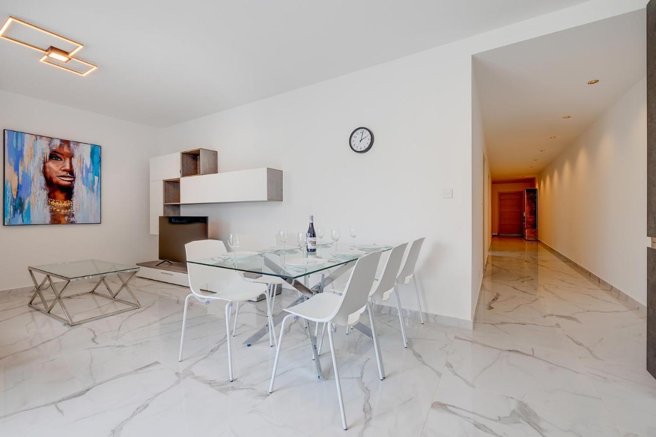 Stylish 2Br Apartment In Central St Julians Saint Julian's Exteriér fotografie